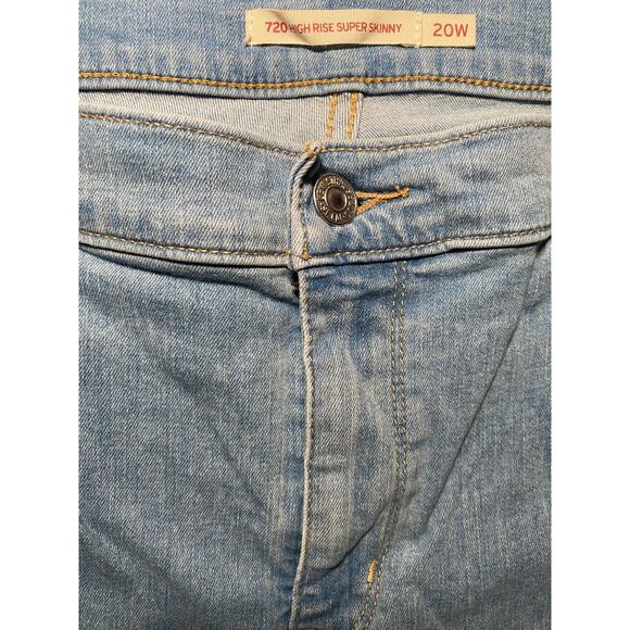 Levi's 720 Light Washed - High Rise Super Skinny Jeans - Picture 12 of 12